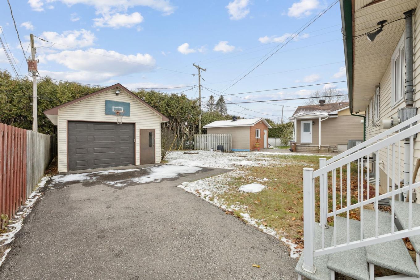 Cour - 117 Rue Ste-Rose, Gatineau (Gatineau), QC - Outdoor With Exterior