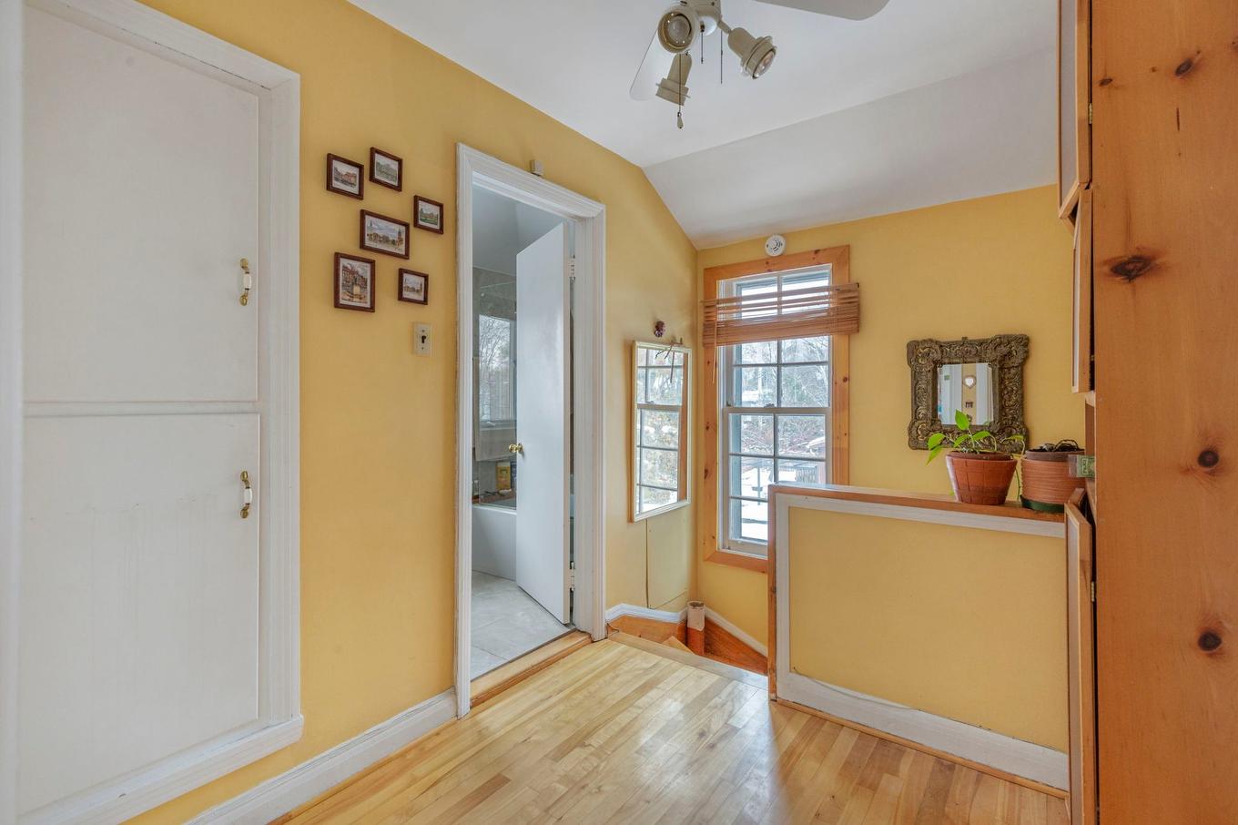 Autre - 7420 Rue De Carpiquet, Montréal (Côte-Des-Neiges/Notre-Dame-De-Grâce), QC - Indoor Photo Showing Other Room