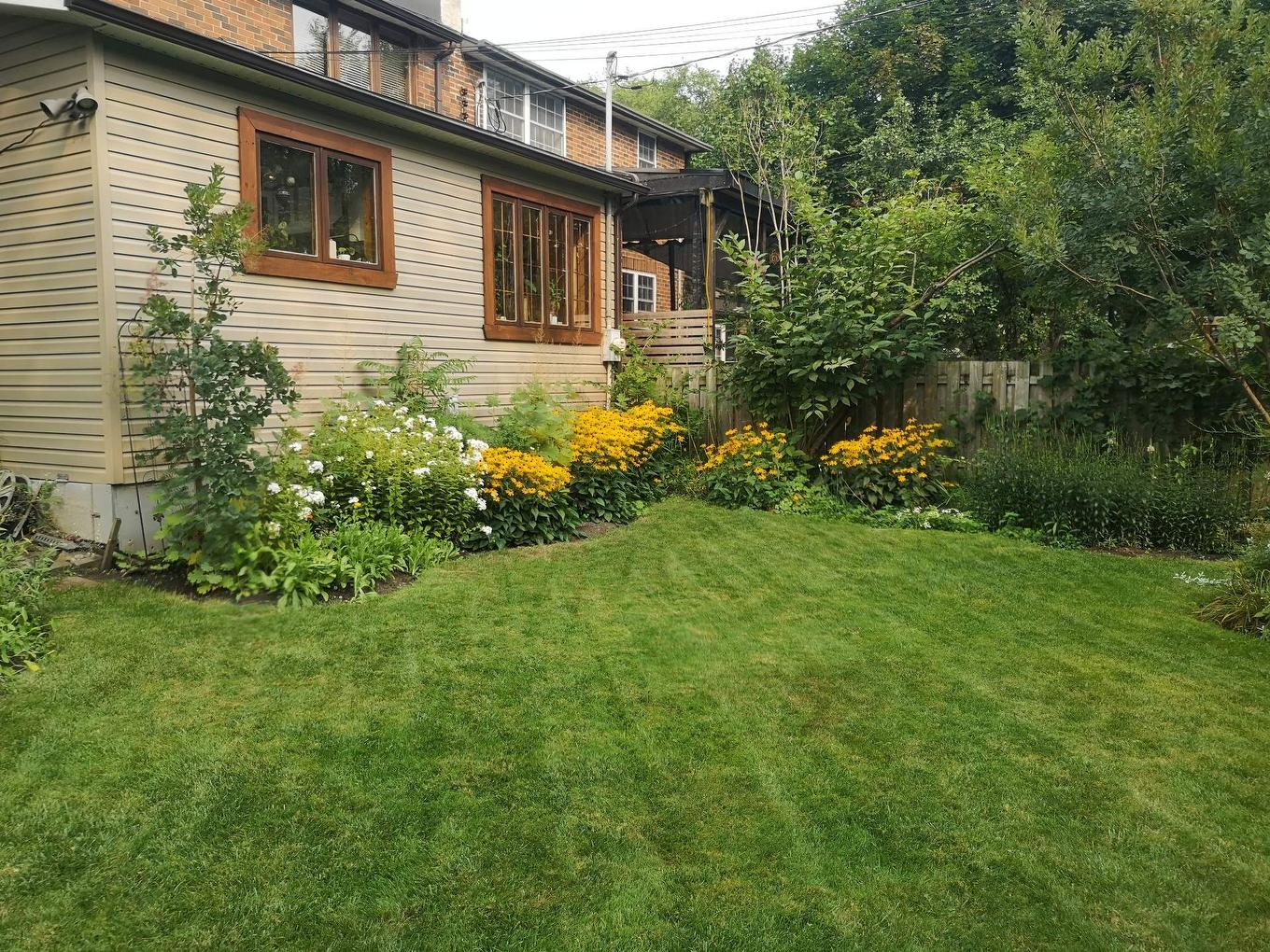 Face arrière - 7420 Rue De Carpiquet, Montréal (Côte-Des-Neiges/Notre-Dame-De-Grâce), QC - Outdoor