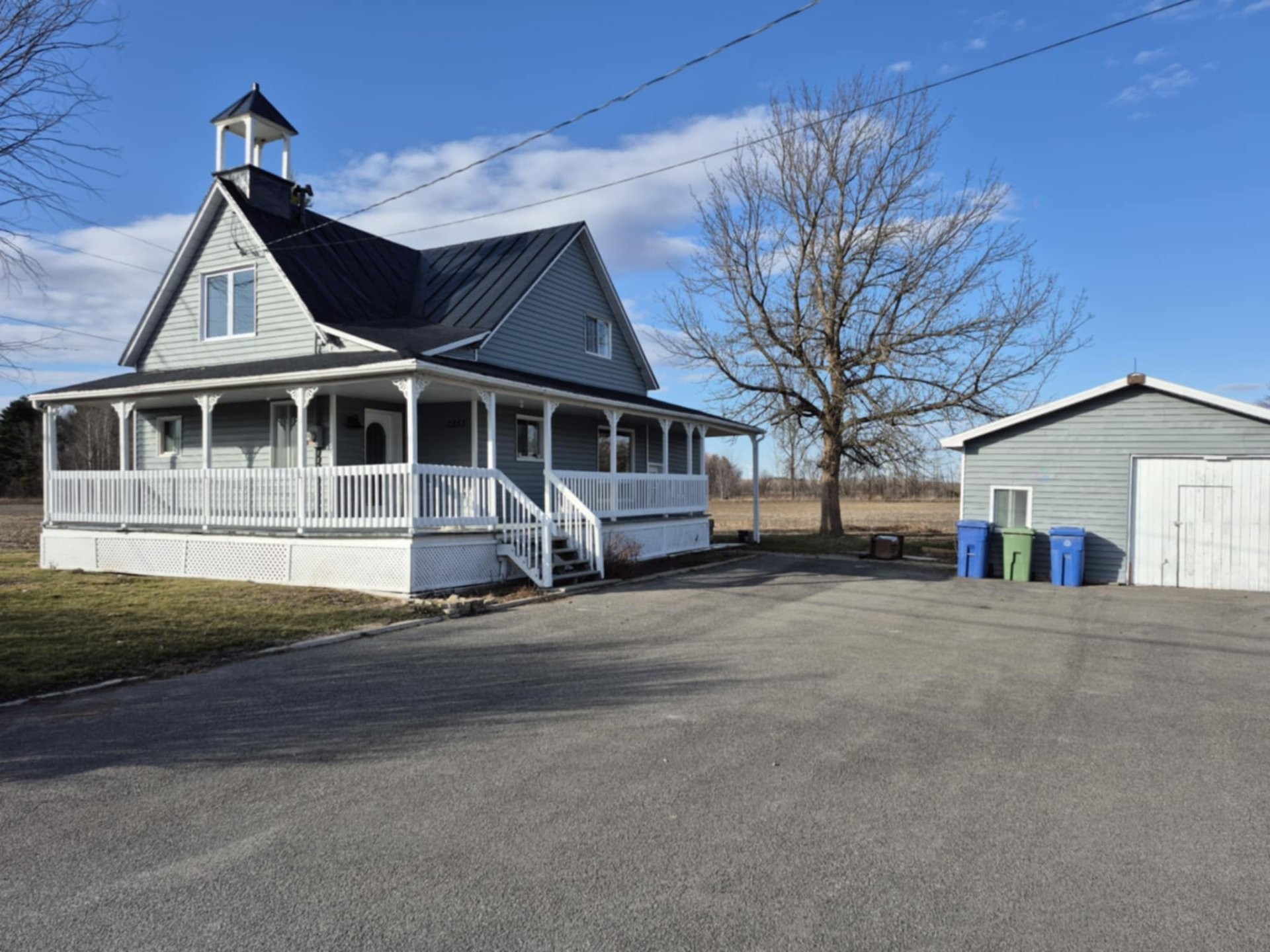 Front of Structure - 1553 1Er Rang, Sainte-Clotilde, QC - Outdoor With Deck Patio Veranda