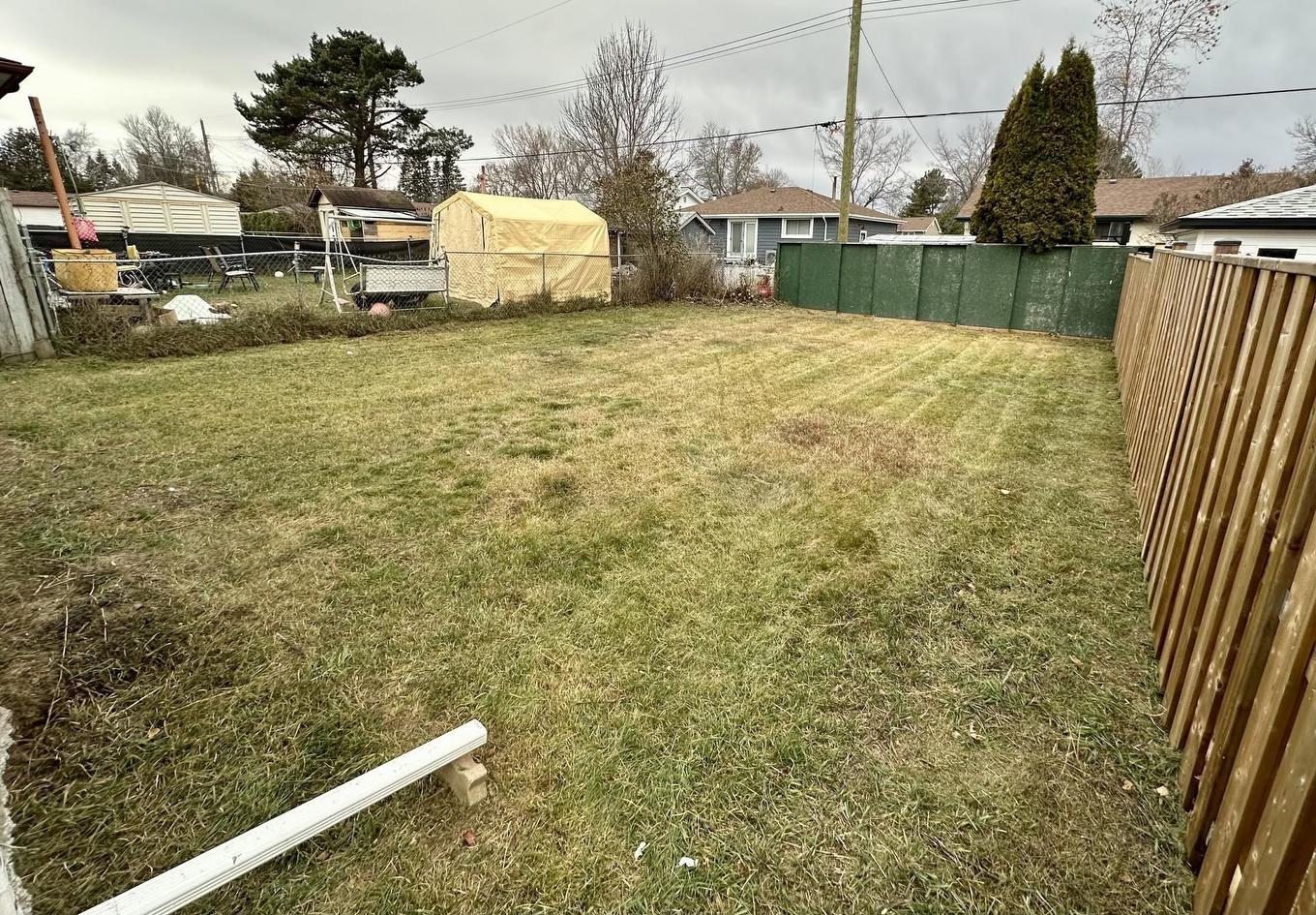 100 Bruce Street, Thunder Bay, ON