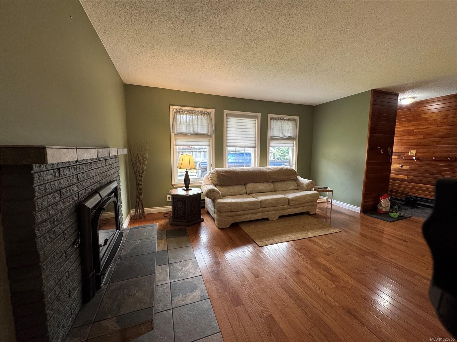 594 Hummingbird Lane, Gold River, BC