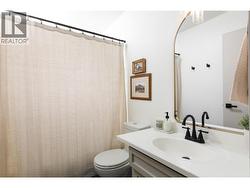 Main Bathroom -