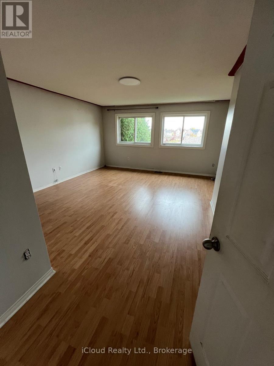 Upper Lvl - 40 Brower Court, Brampton, ON - Indoor Photo Showing Other Room