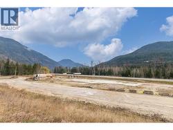 5487 Prosh Frontage Road Malakwa, BC V0E 2J0