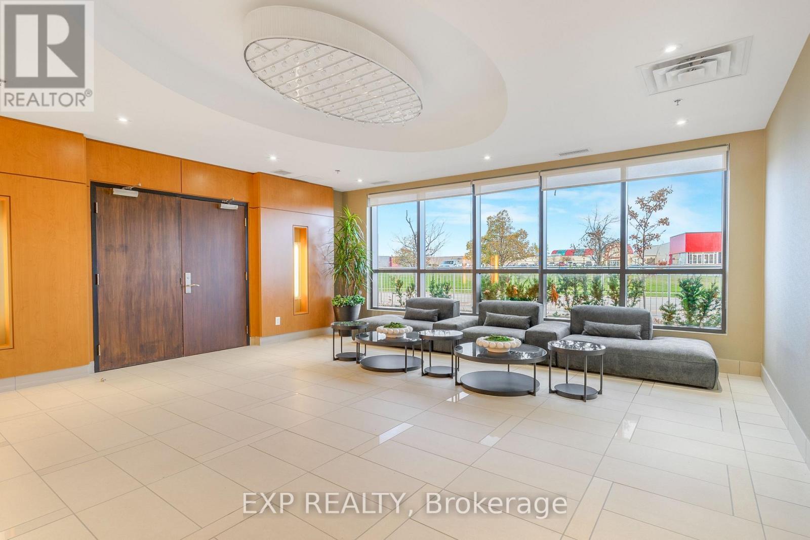 1609 - 840 Queens Plate Drive, Toronto, ON - Indoor