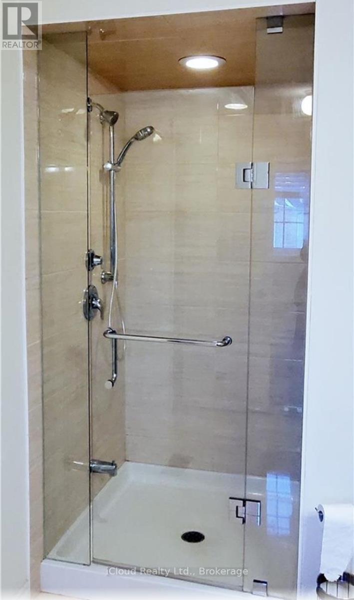 3467 Fourth Line, Oakville, ON - Indoor Photo Showing Bathroom