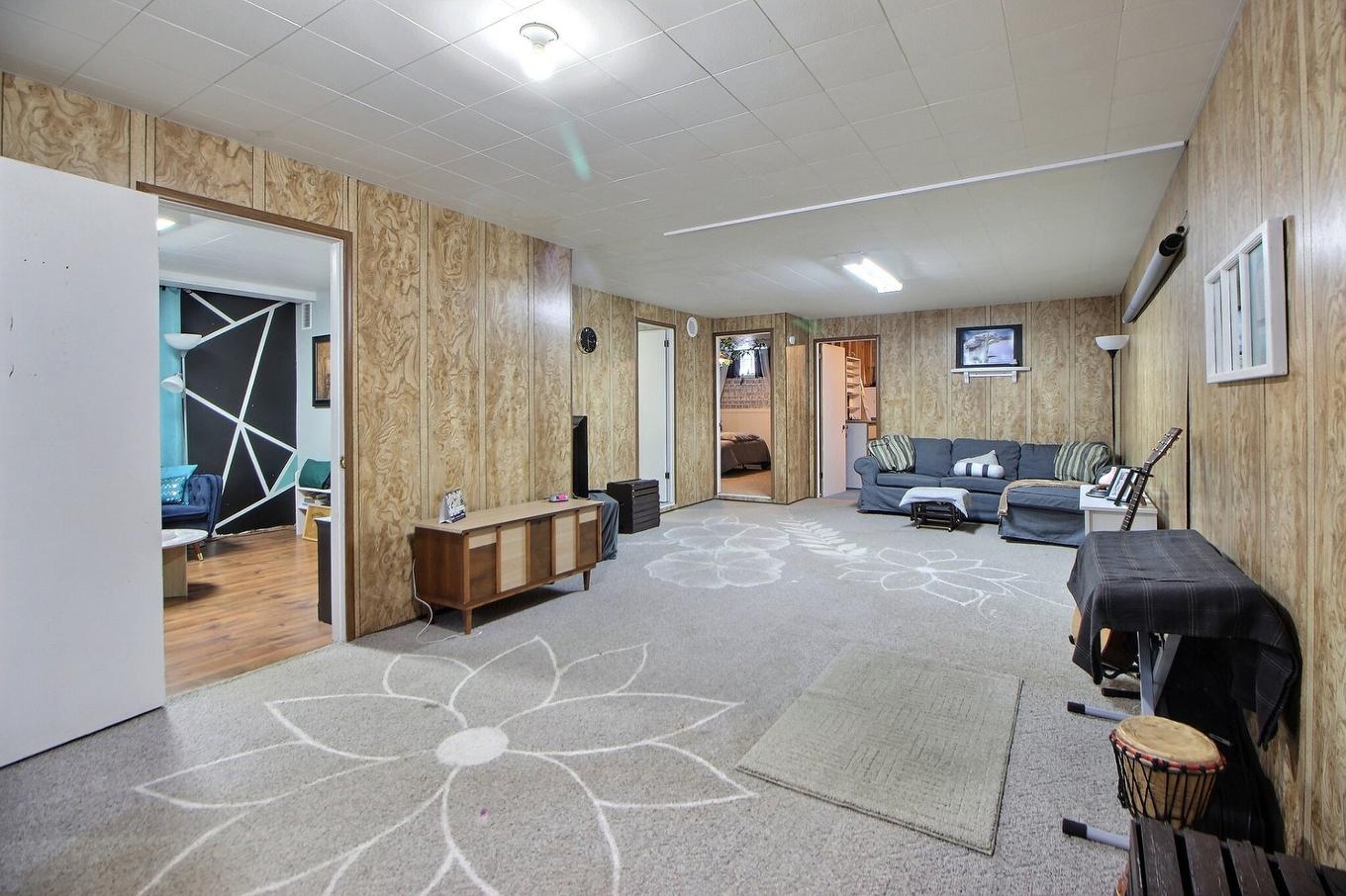 Salle familiale - 60 Rue Morin, Saint-Félix-De-Dalquier, QC - Indoor