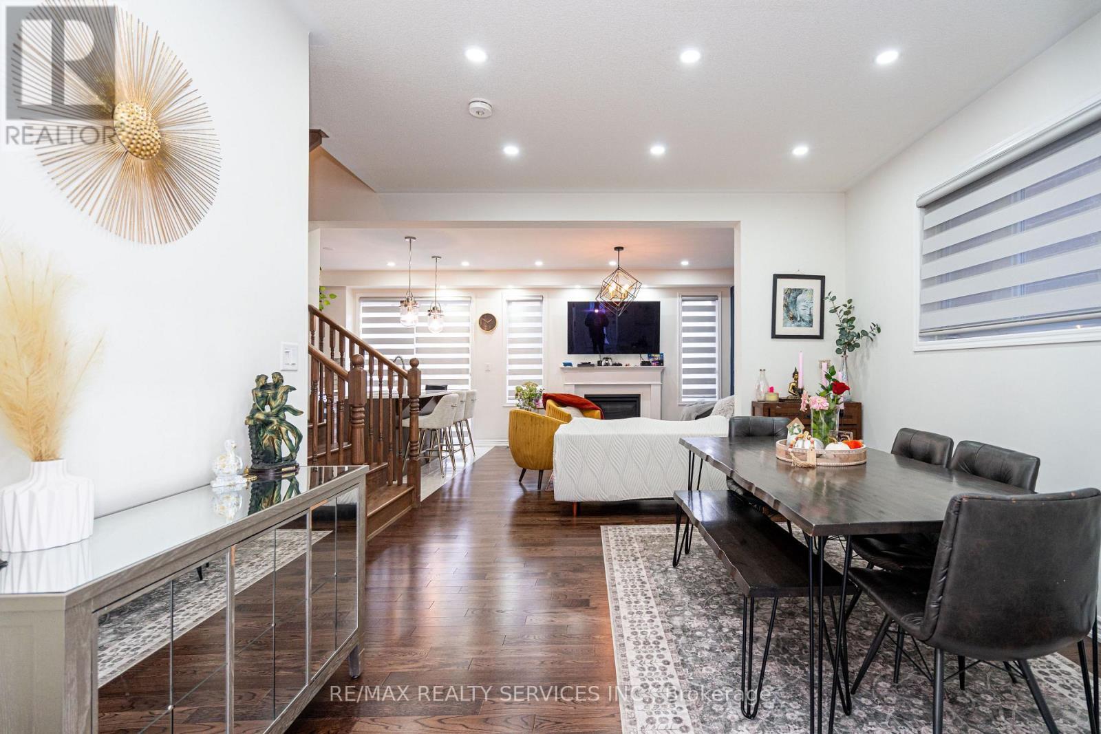 11 Cyclone Trail, Brampton, ON - Indoor Photo Showing Dining Room