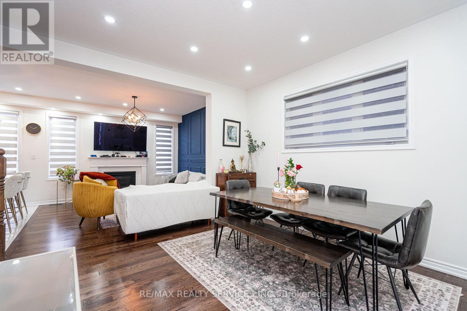 11 Cyclone Trail, Brampton, ON - Indoor With Fireplace