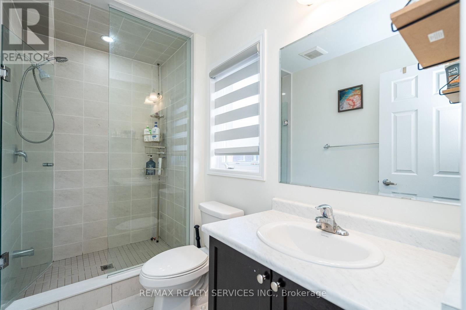 11 Cyclone Trail, Brampton, ON - Indoor Photo Showing Bathroom