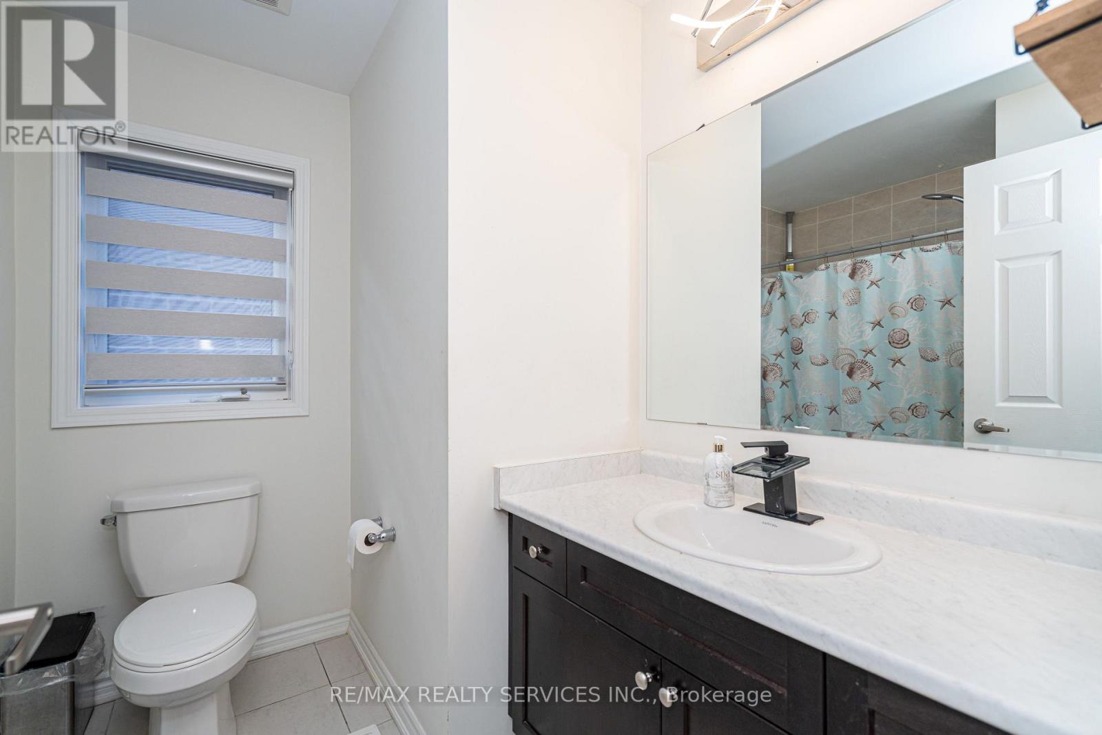 11 Cyclone Trail, Brampton, ON - Indoor Photo Showing Bathroom