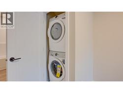 SUITE LAUNDRY -