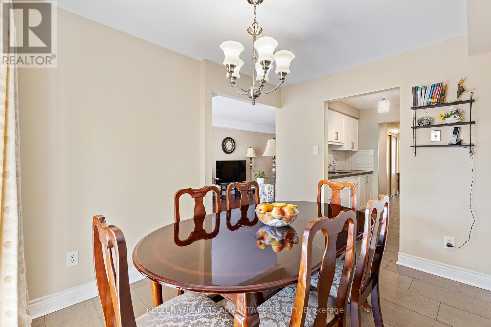 17 - 1051 Sandhurst Circle, Toronto, ON - Indoor Photo Showing Dining Room