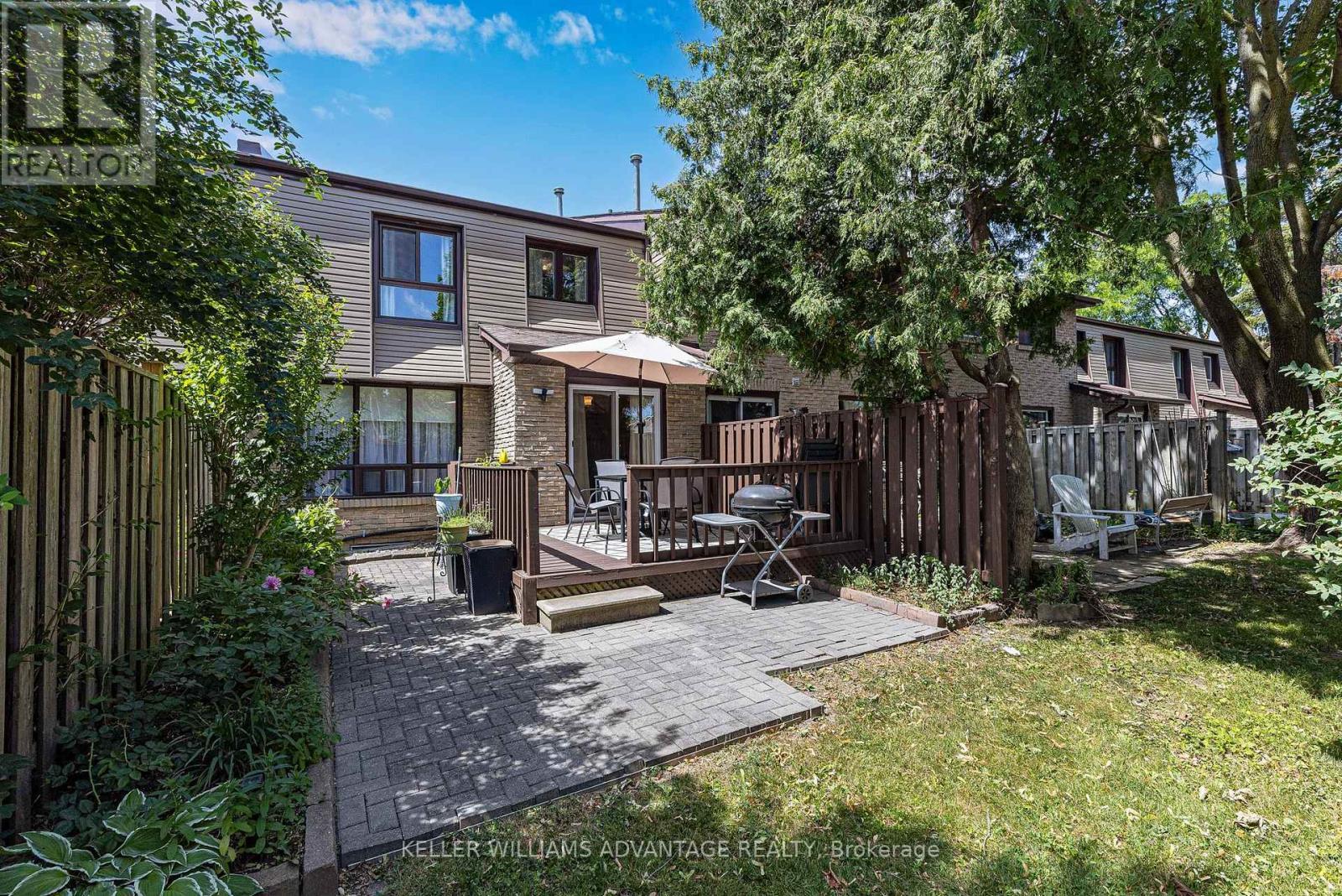 17 - 1051 Sandhurst Circle, Toronto, ON - Outdoor