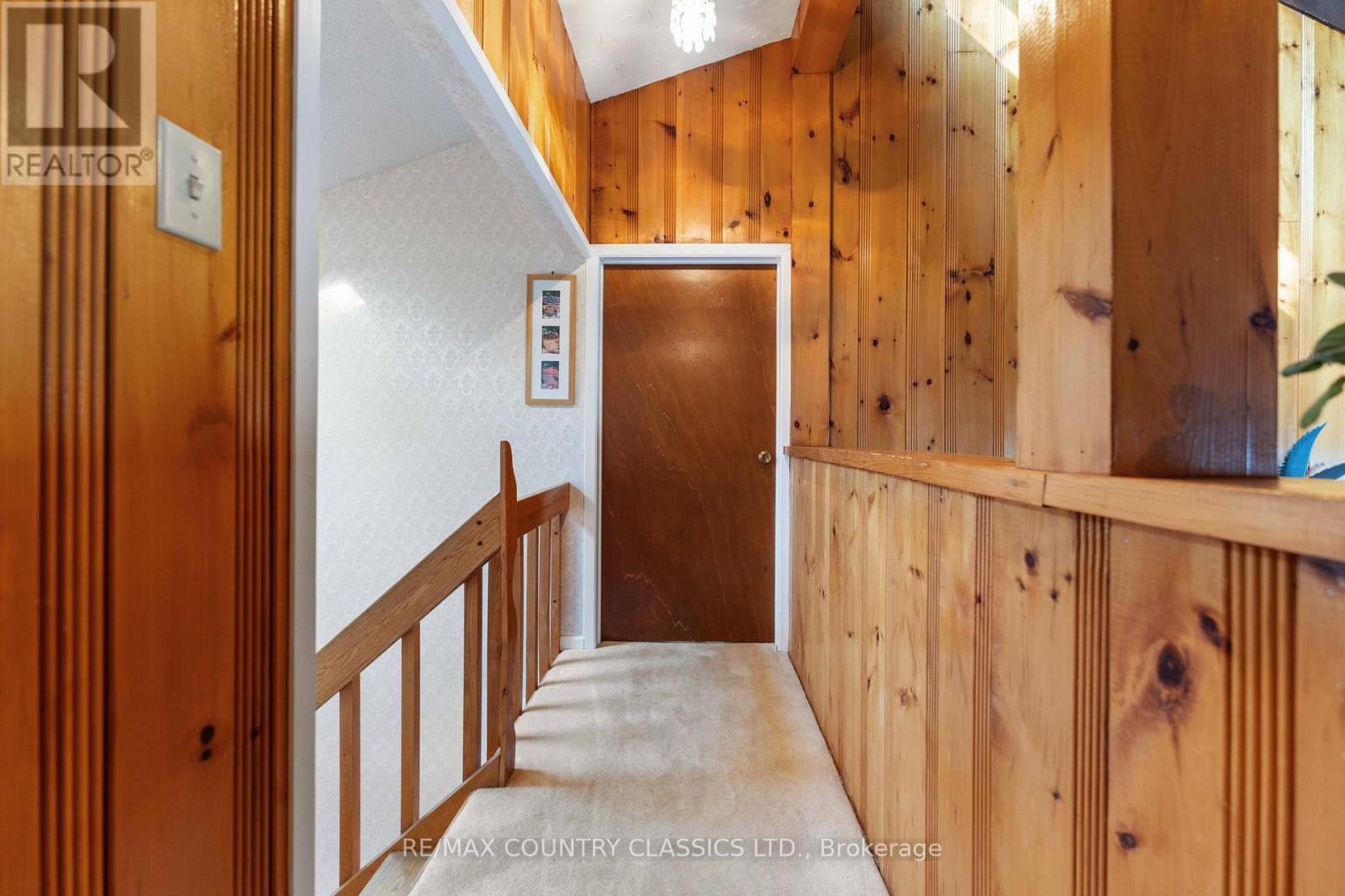 13 Lorbetskie Road, Madawaska Valley, ON - Indoor Photo Showing Other Room