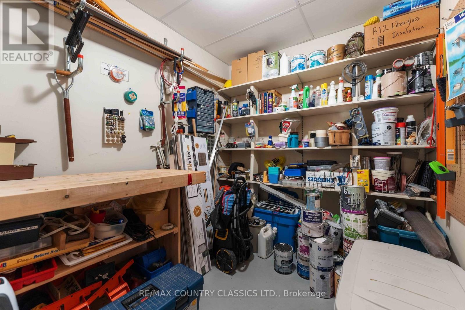 13 Lorbetskie Road, Madawaska Valley, ON - Indoor With Storage