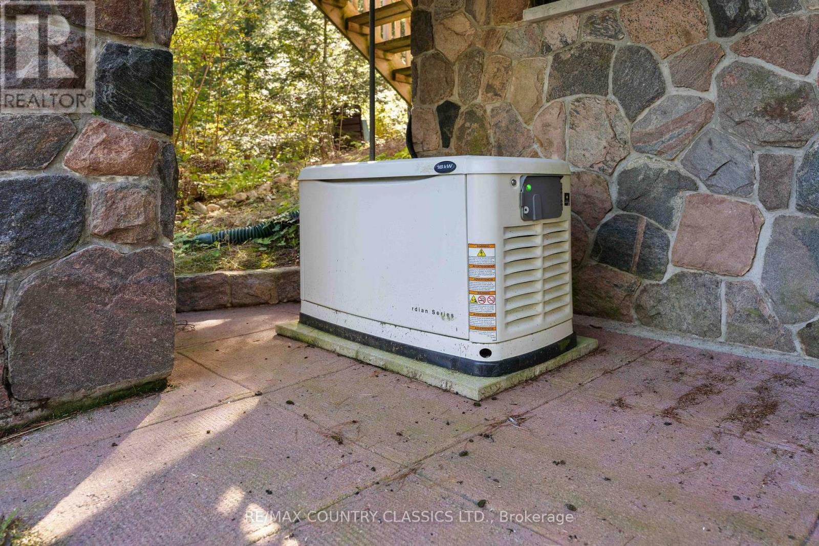 13 Lorbetskie Road, Madawaska Valley, ON - Outdoor