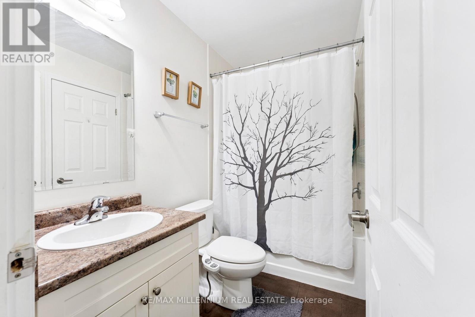 53 Colonel Frank Ching Crescent N, Brampton, ON - Indoor Photo Showing Bathroom