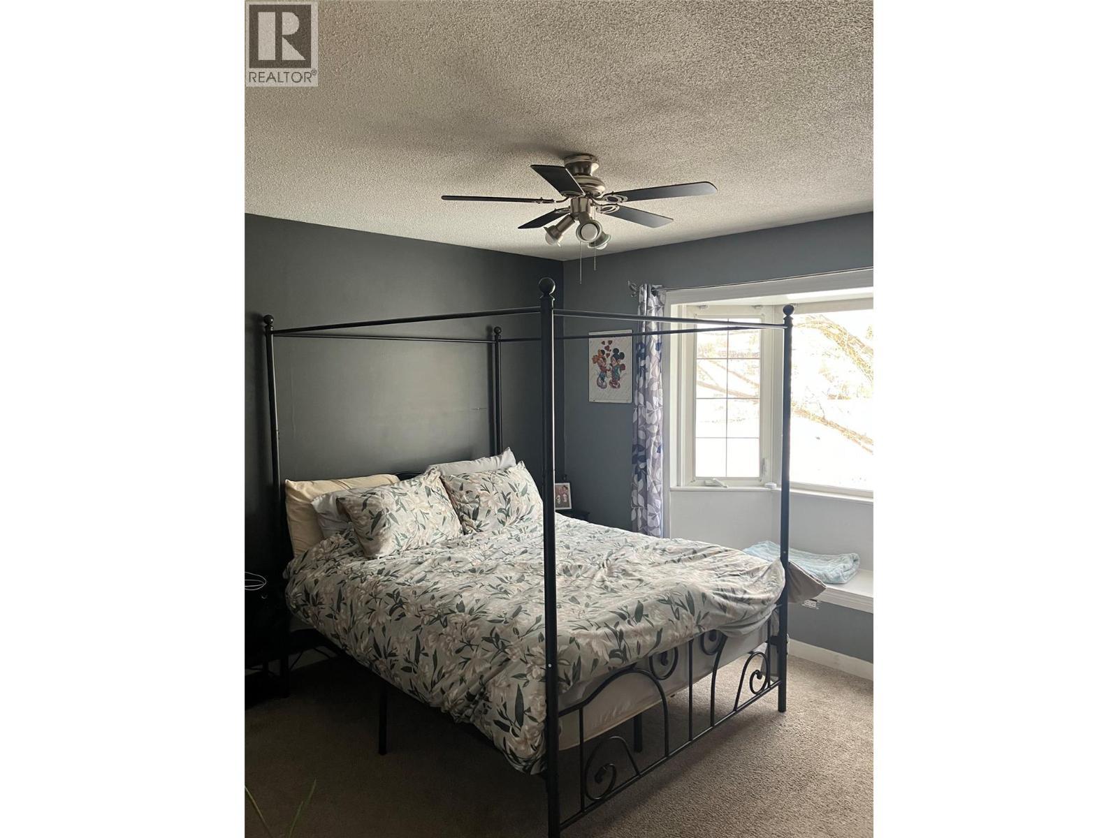 10 Beryl Drive, Logan Lake, BC - Indoor Photo Showing Bedroom