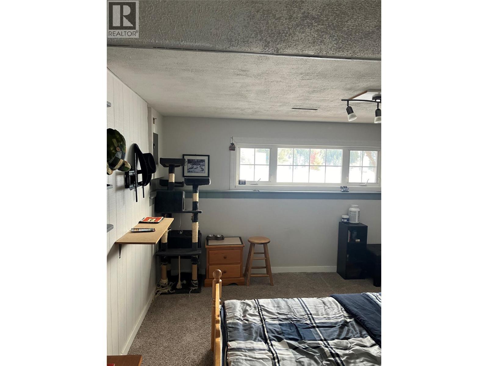 10 Beryl Drive, Logan Lake, BC - Indoor