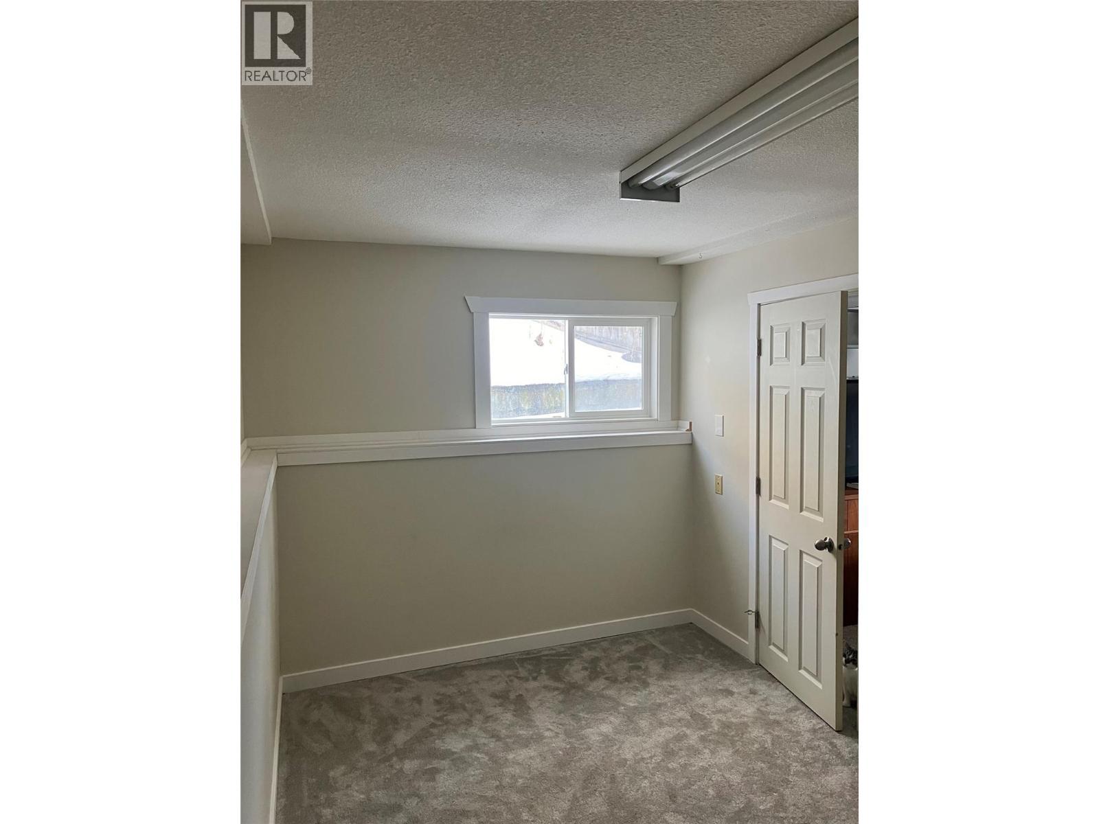 10 Beryl Drive, Logan Lake, BC - Indoor