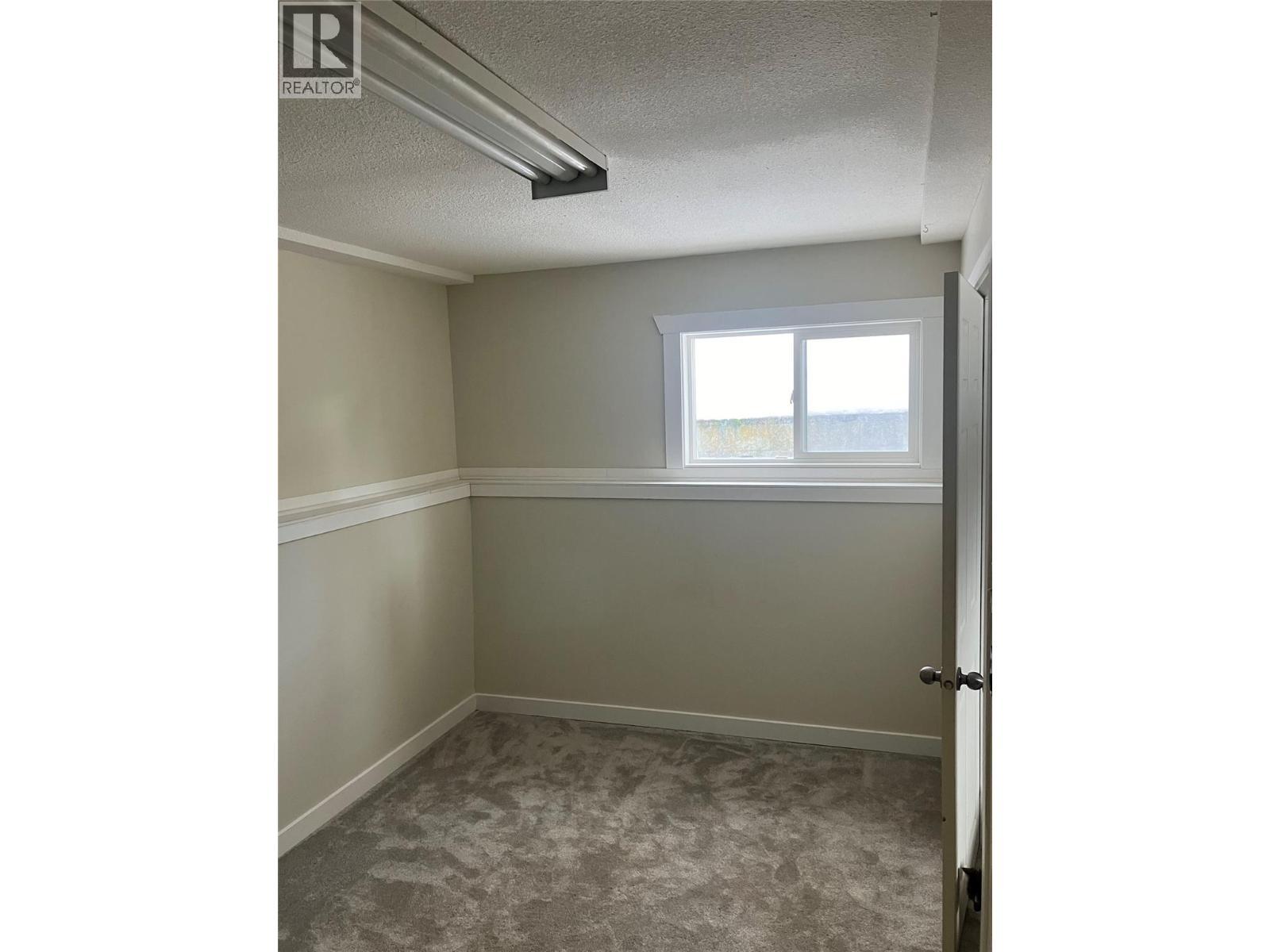 10 Beryl Drive, Logan Lake, BC - Indoor Photo Showing Other Room