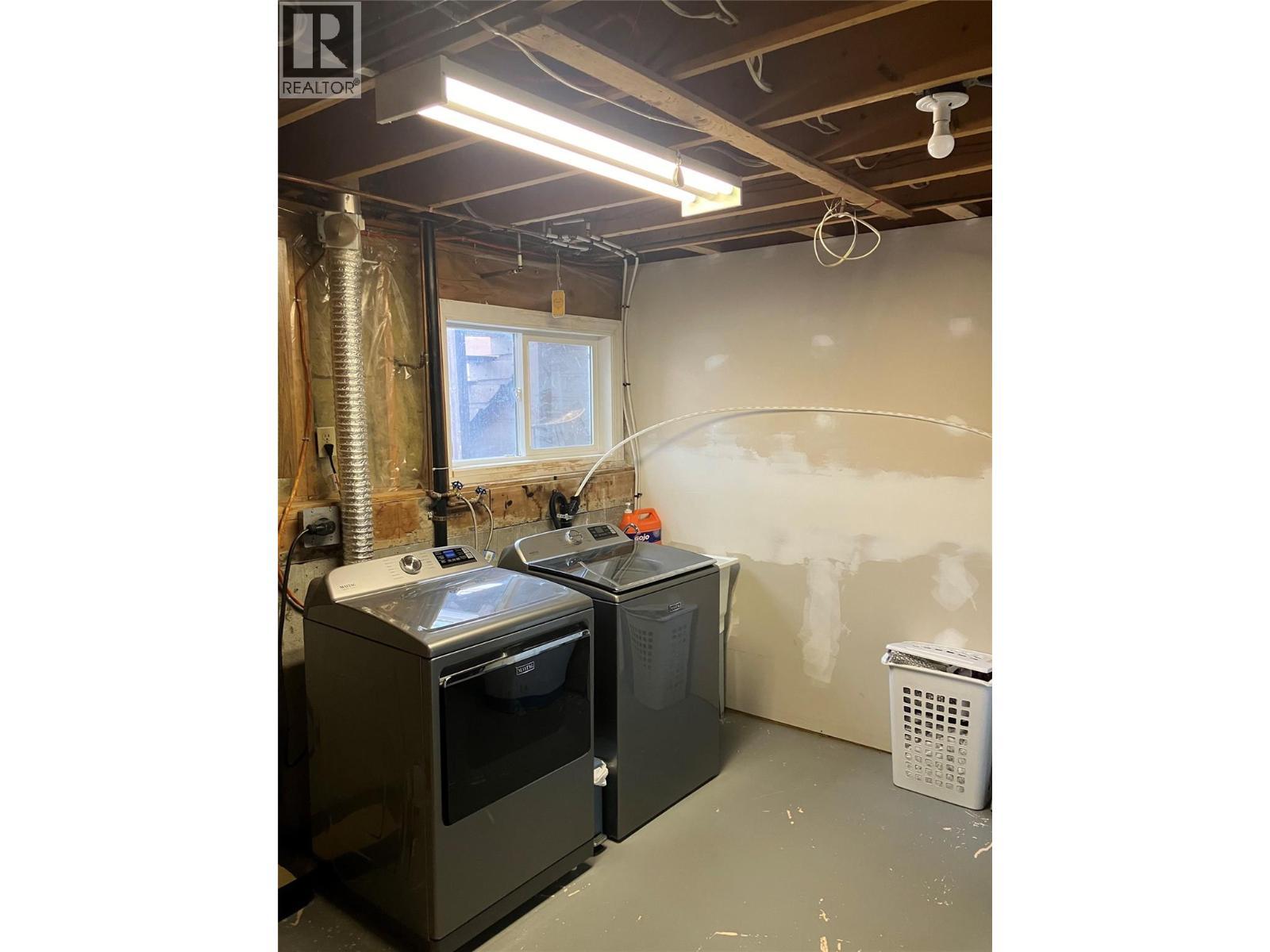 10 Beryl Drive, Logan Lake, BC - Indoor Photo Showing Laundry Room