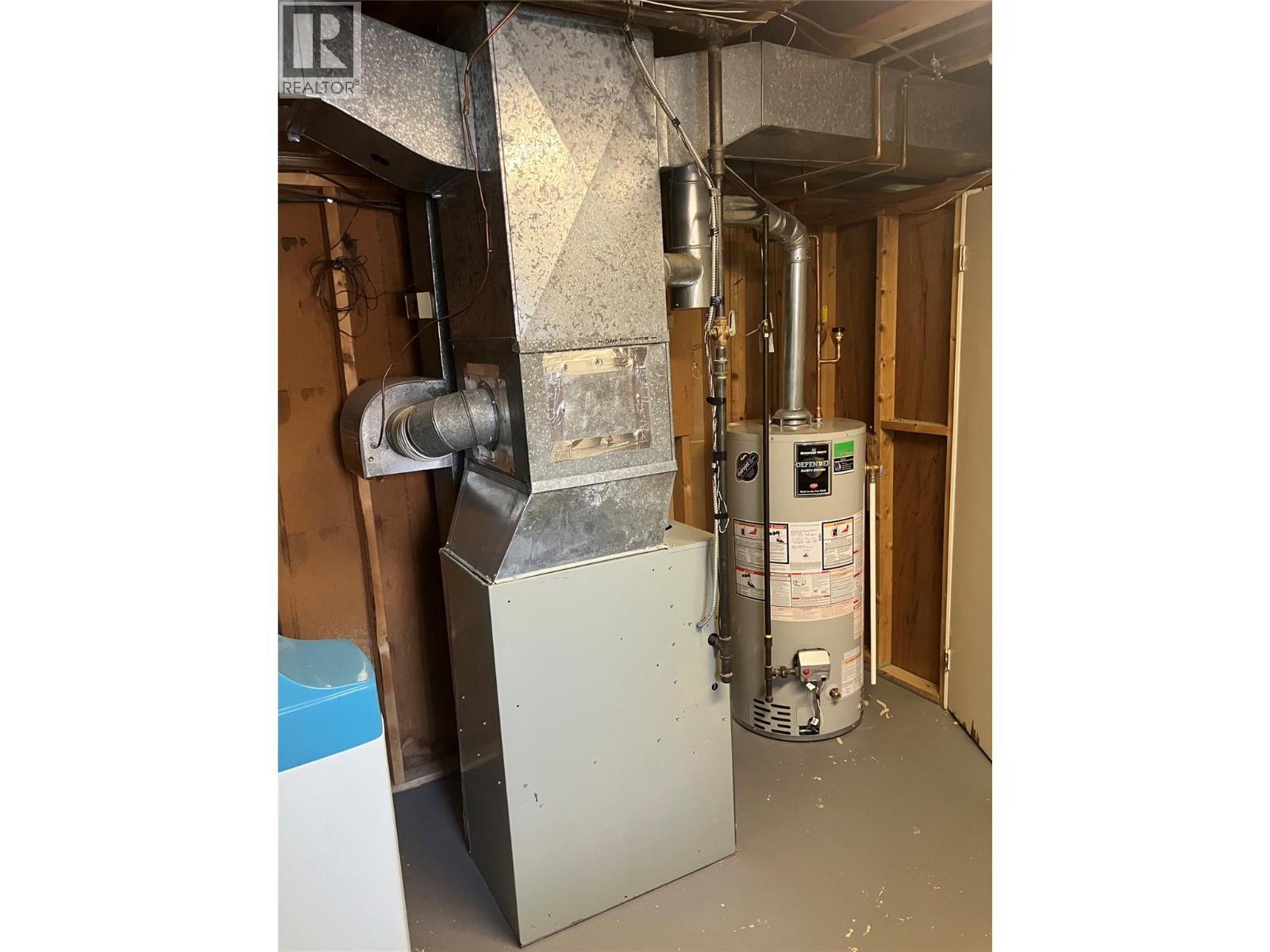 10 Beryl Drive, Logan Lake, BC - Indoor Photo Showing Basement