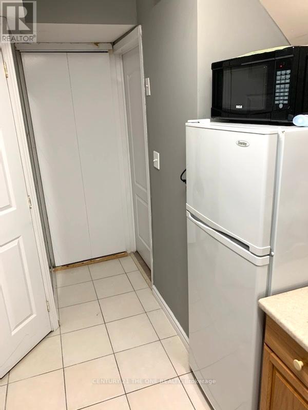 56 - 3030 Breakwater Court, Mississauga, ON - Indoor Photo Showing Laundry Room