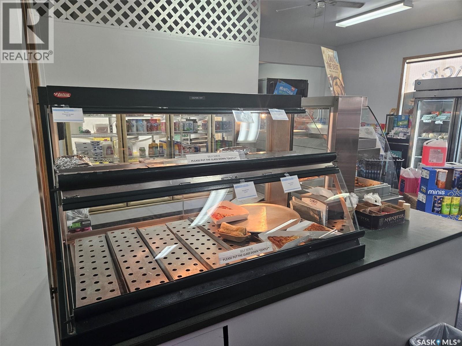 512 & 602 Railway Avenue, Oxbow, SK