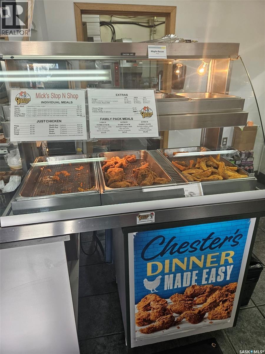 512 & 602 Railway Avenue, Oxbow, SK