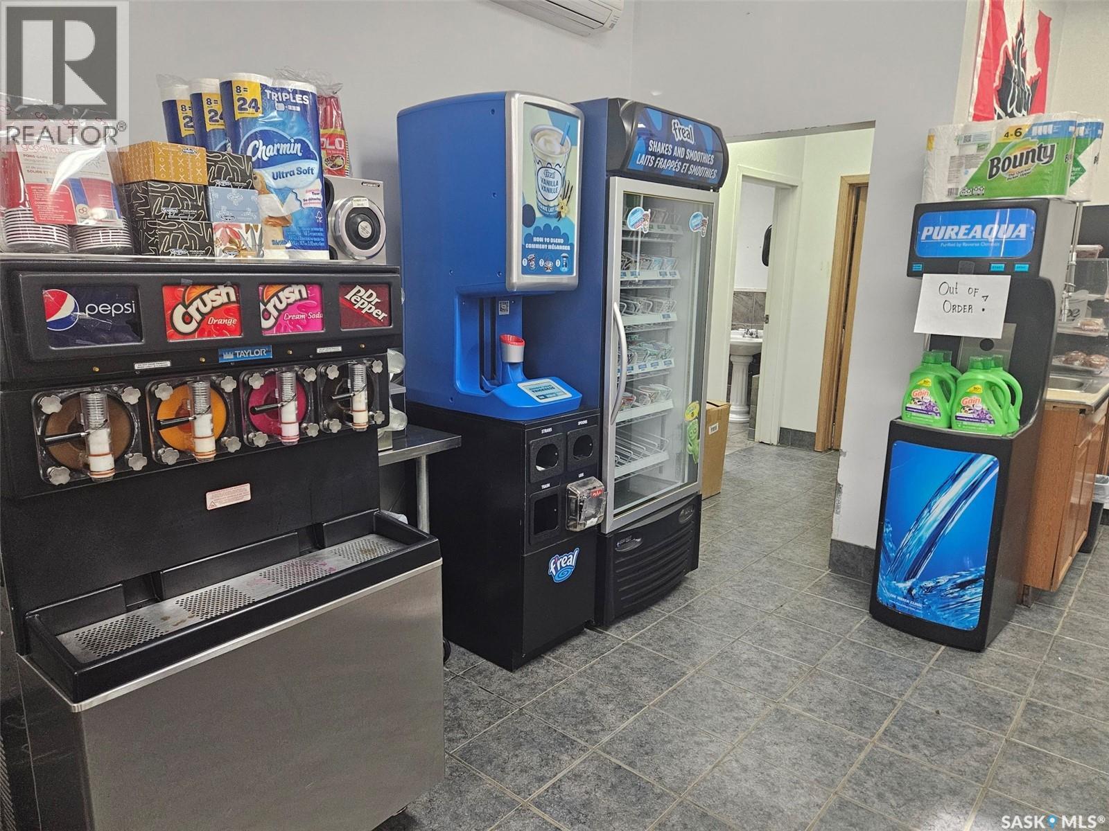 512 & 602 Railway Avenue, Oxbow, SK