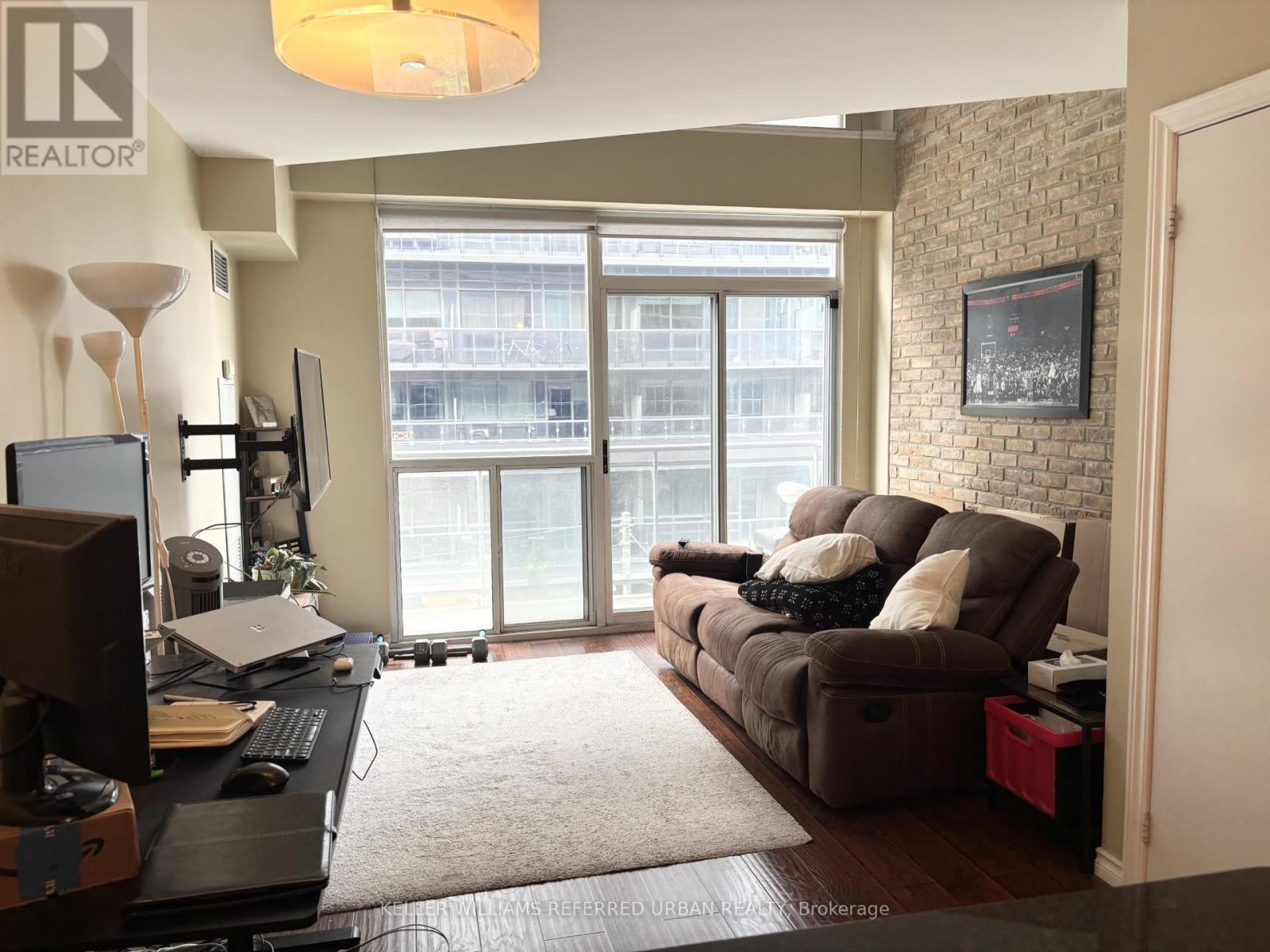 426 - 1029 King Street W, Toronto, ON - Indoor