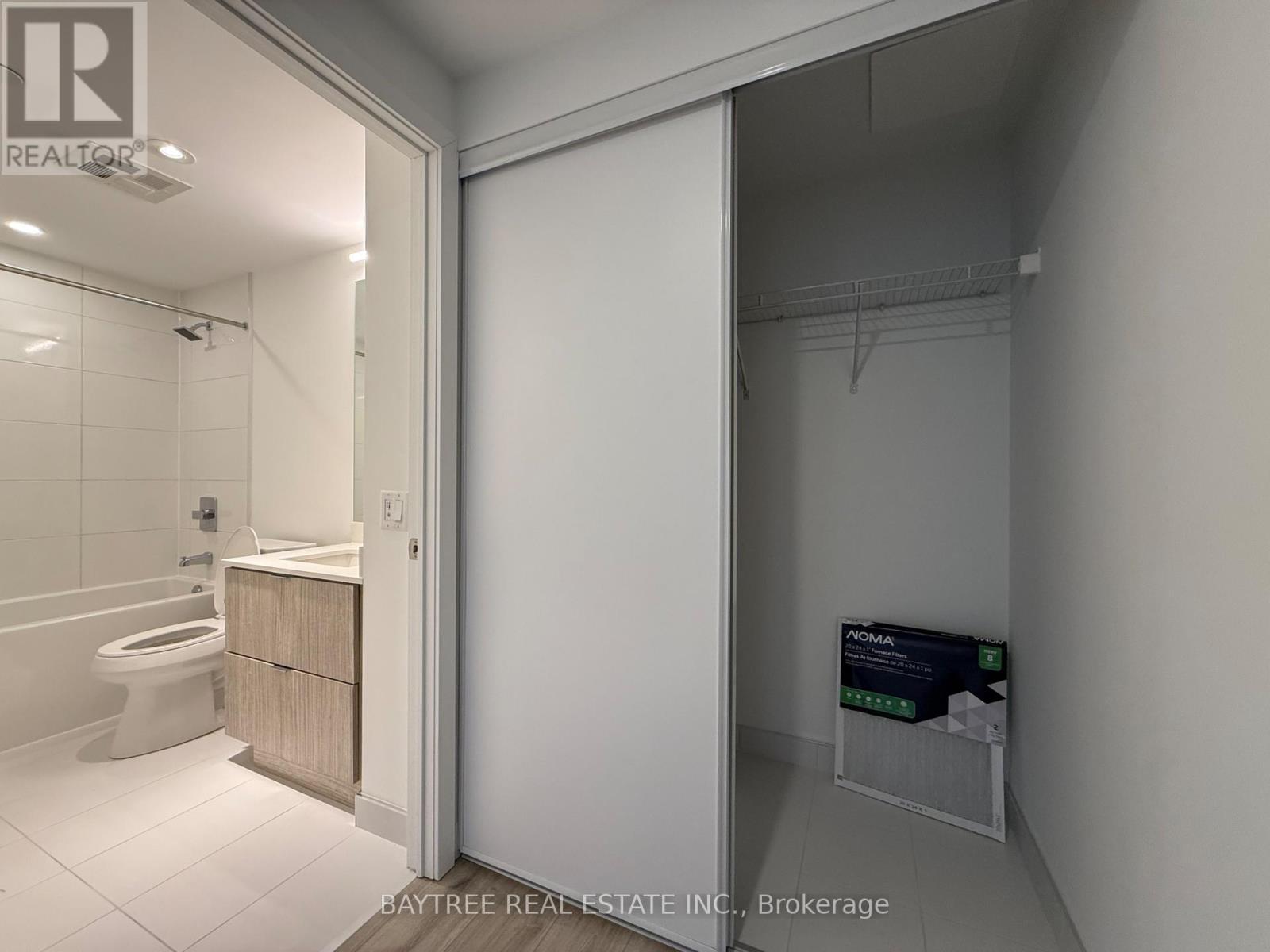 2612 - 395 Bloor Street, Toronto, ON - Indoor Photo Showing Bathroom