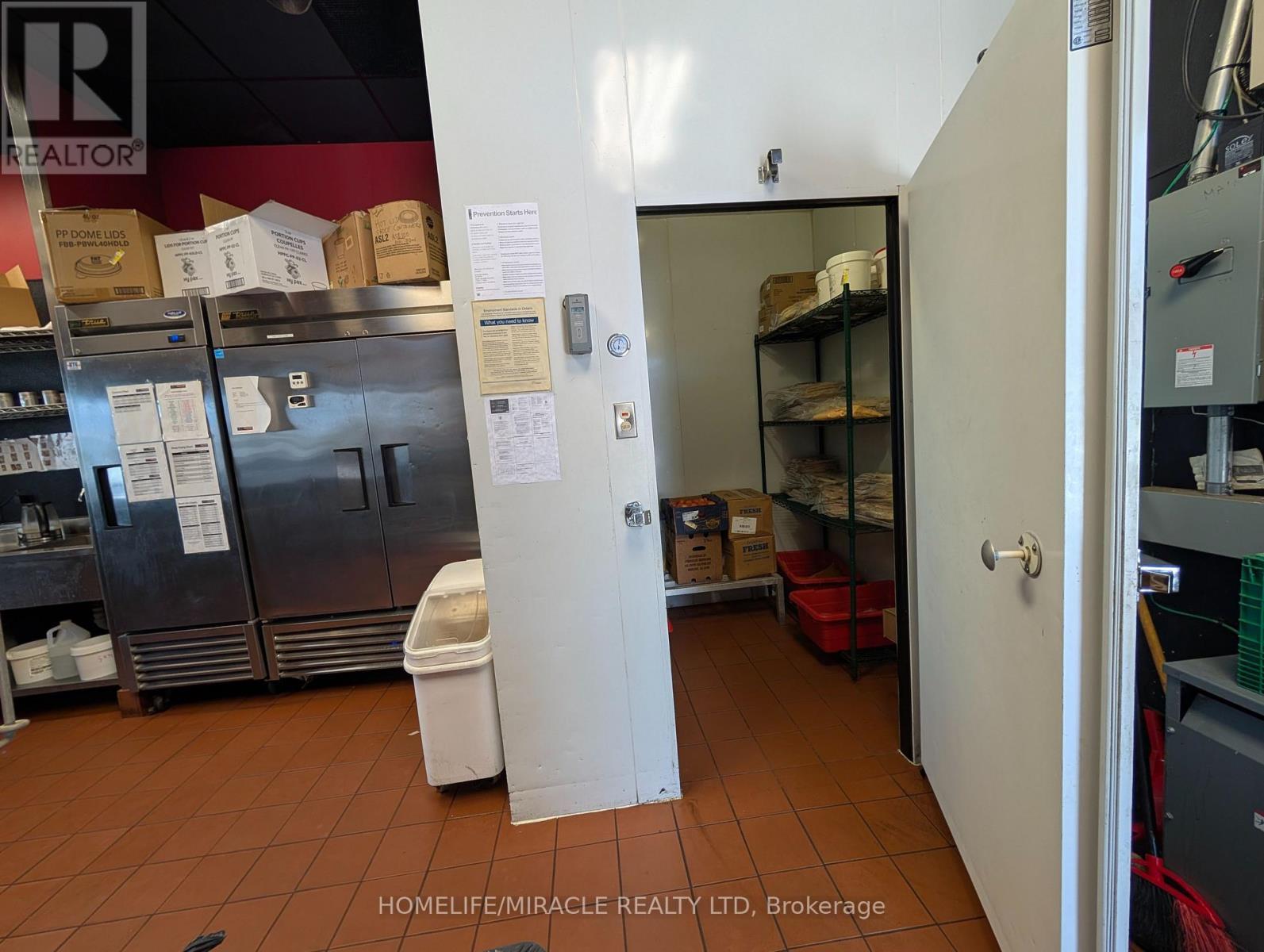 2 - 506 Bayfield Street, Barrie, ON