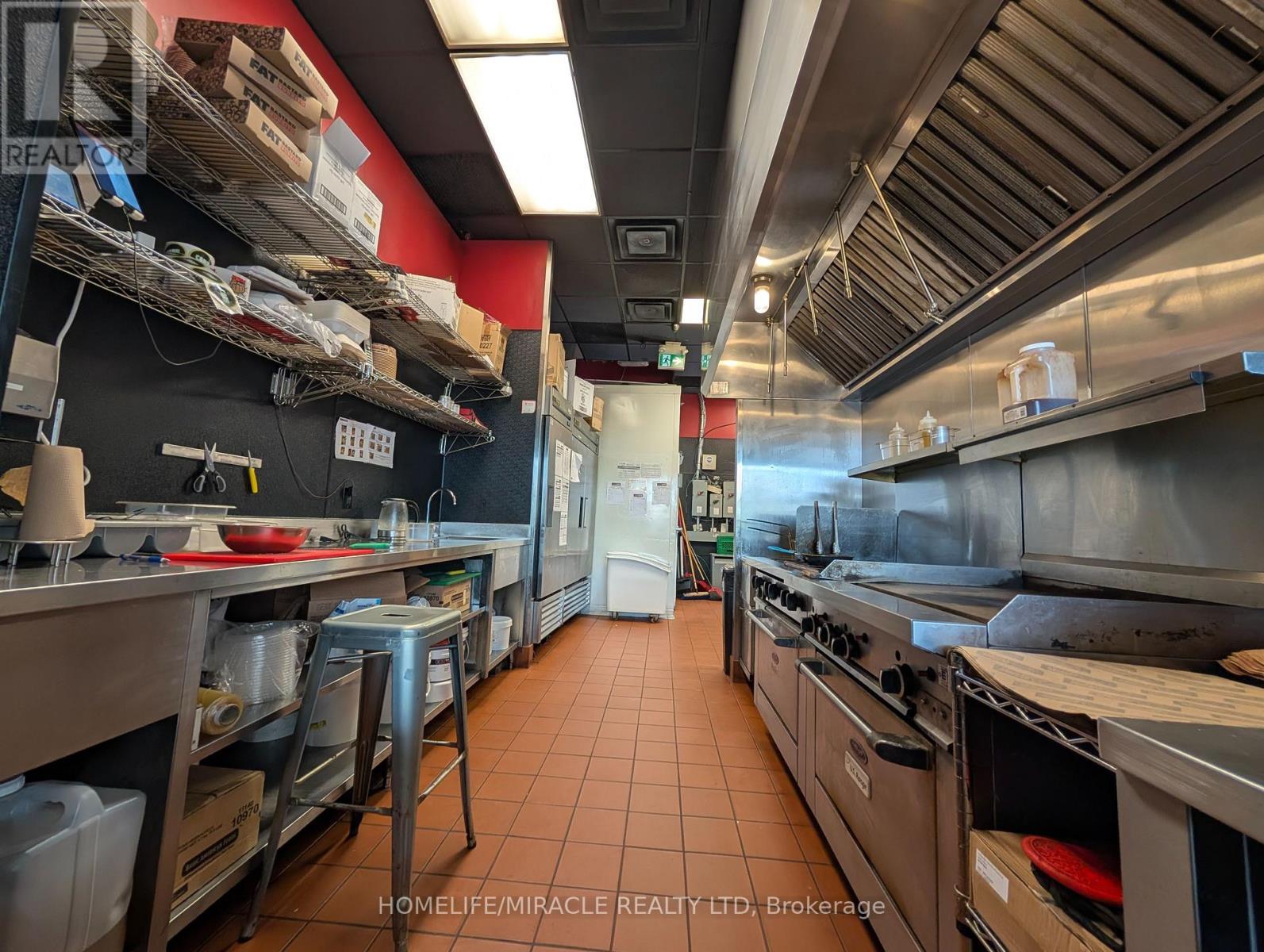 2 - 506 Bayfield Street, Barrie, ON