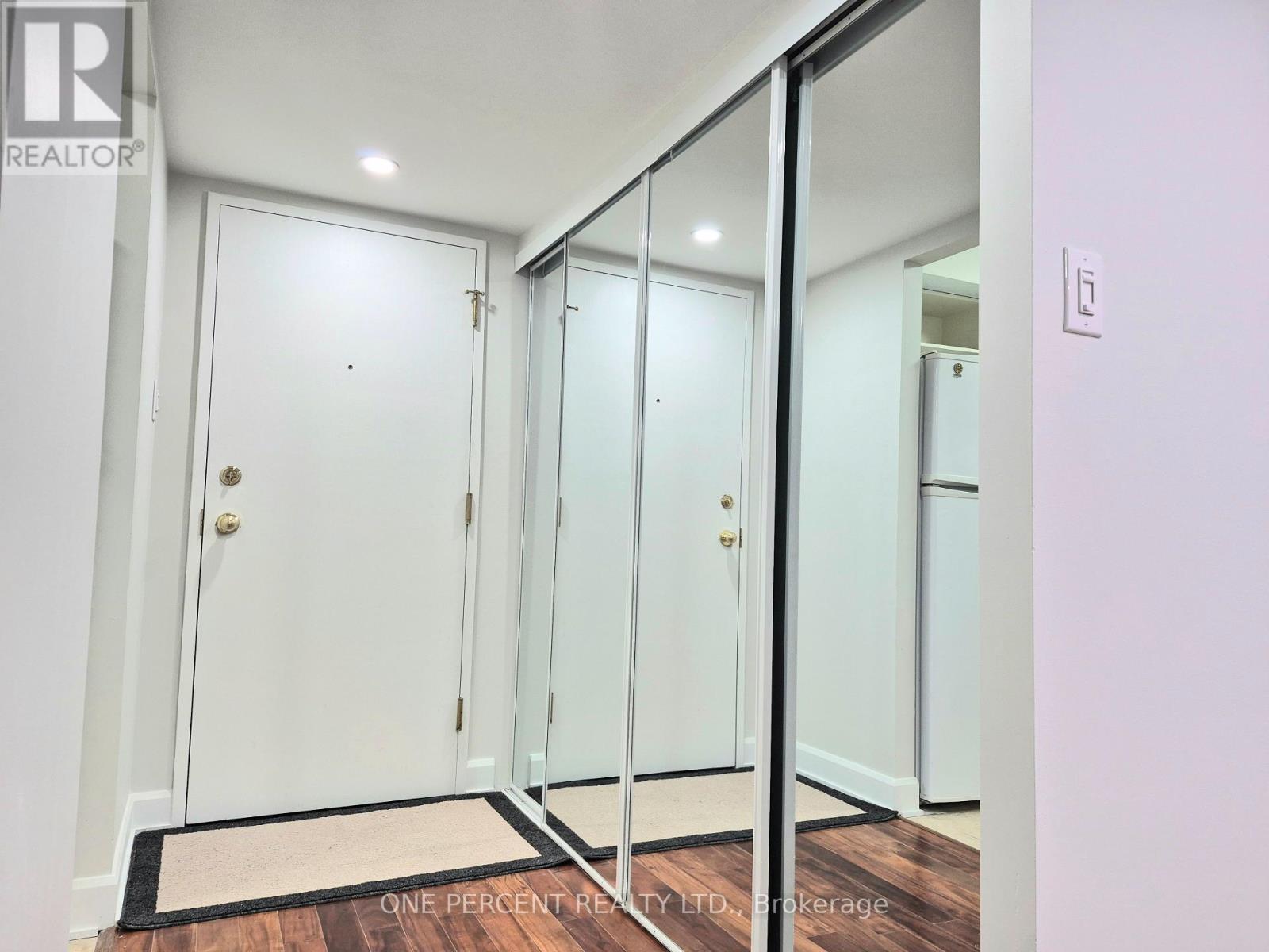 1103 - 199 Kent Street, Ottawa, ON - Indoor Photo Showing Other Room