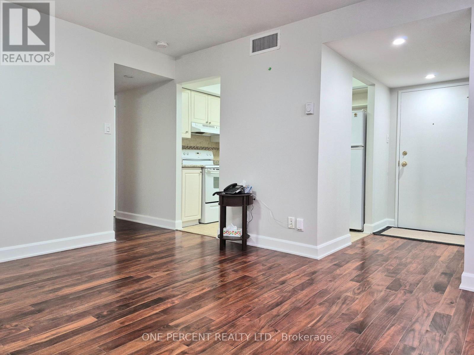 1103 - 199 Kent Street, Ottawa, ON - Indoor Photo Showing Other Room