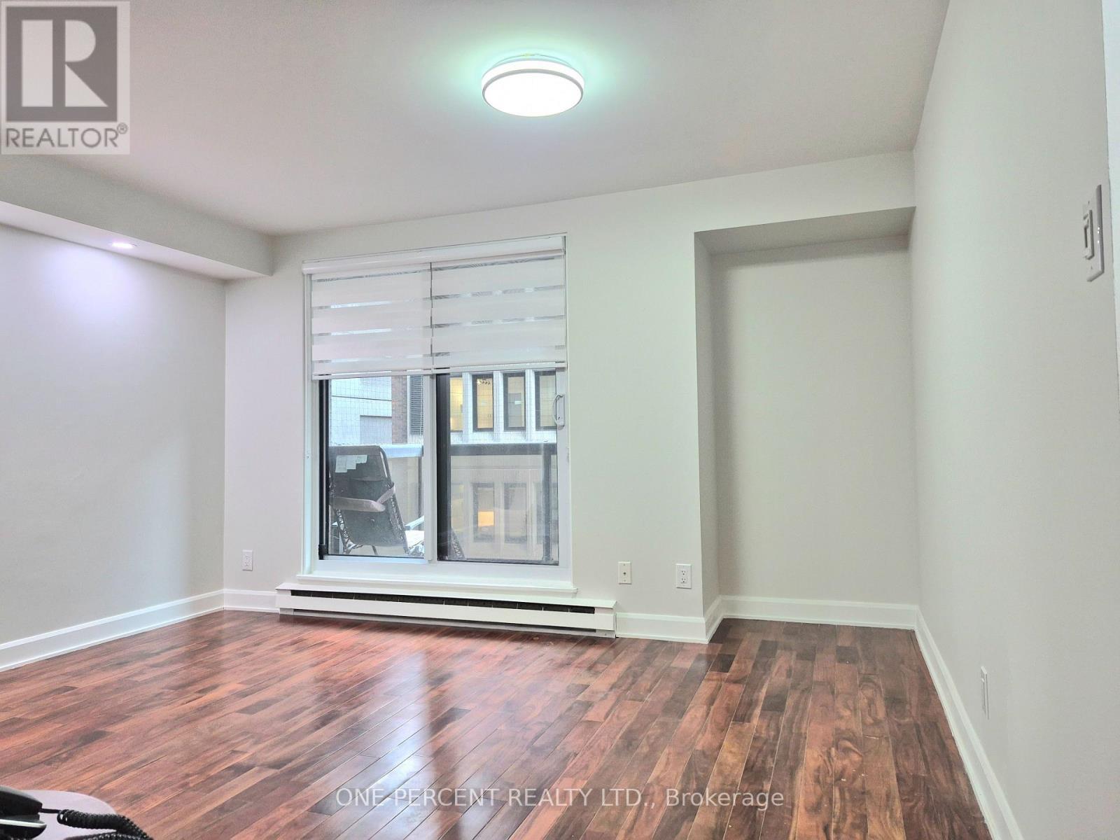 1103 - 199 Kent Street, Ottawa, ON - Indoor Photo Showing Other Room