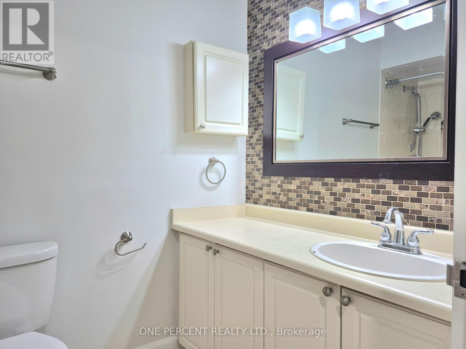 1103 - 199 Kent Street, Ottawa, ON - Indoor Photo Showing Bathroom