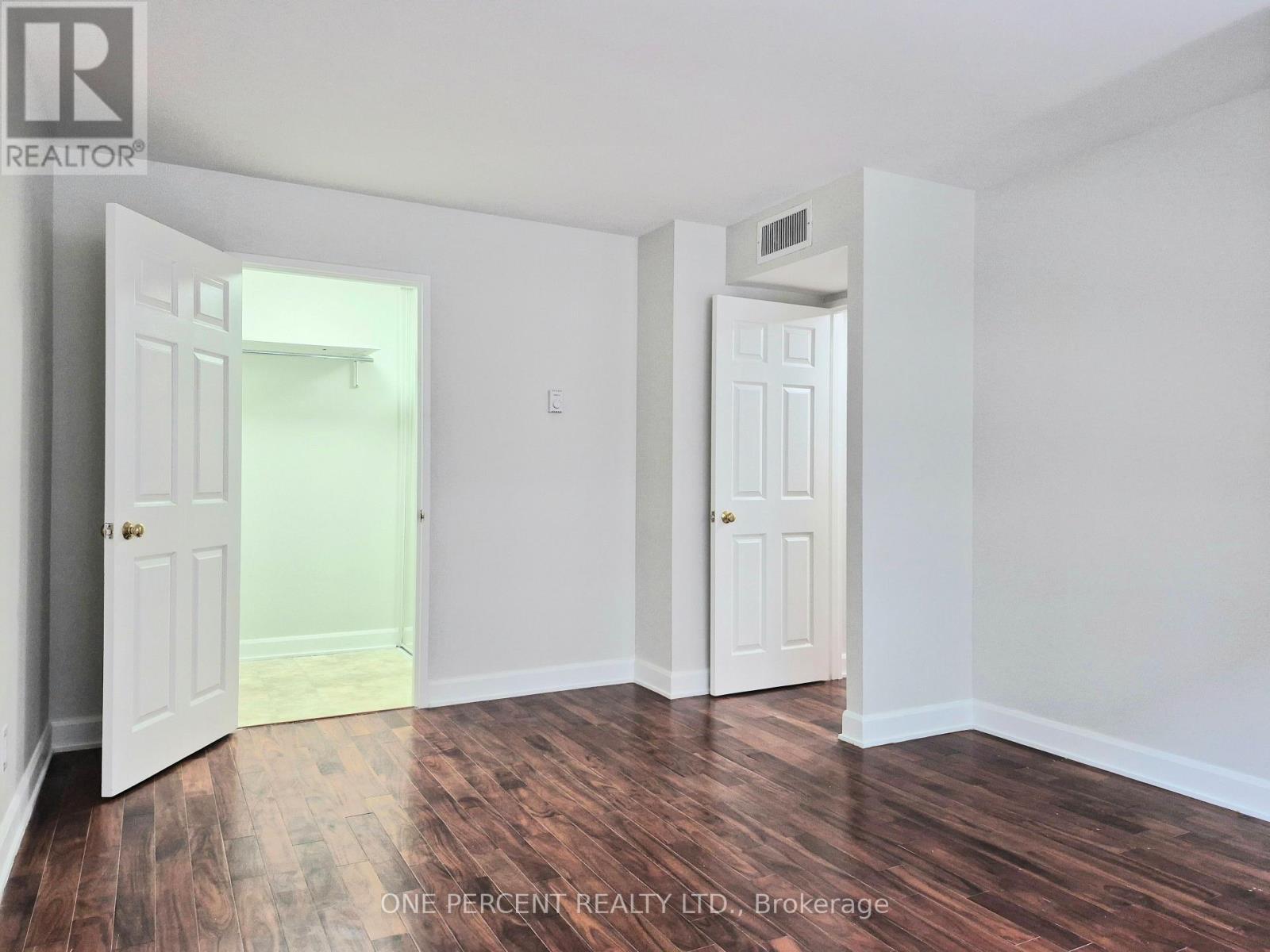 1103 - 199 Kent Street, Ottawa, ON - Indoor Photo Showing Other Room