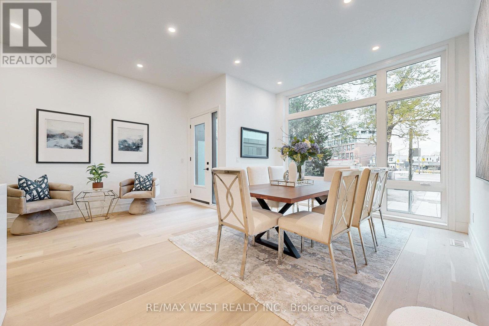 4 - 2639 R Dundas Street W, Toronto, ON - Indoor Photo Showing Dining Room