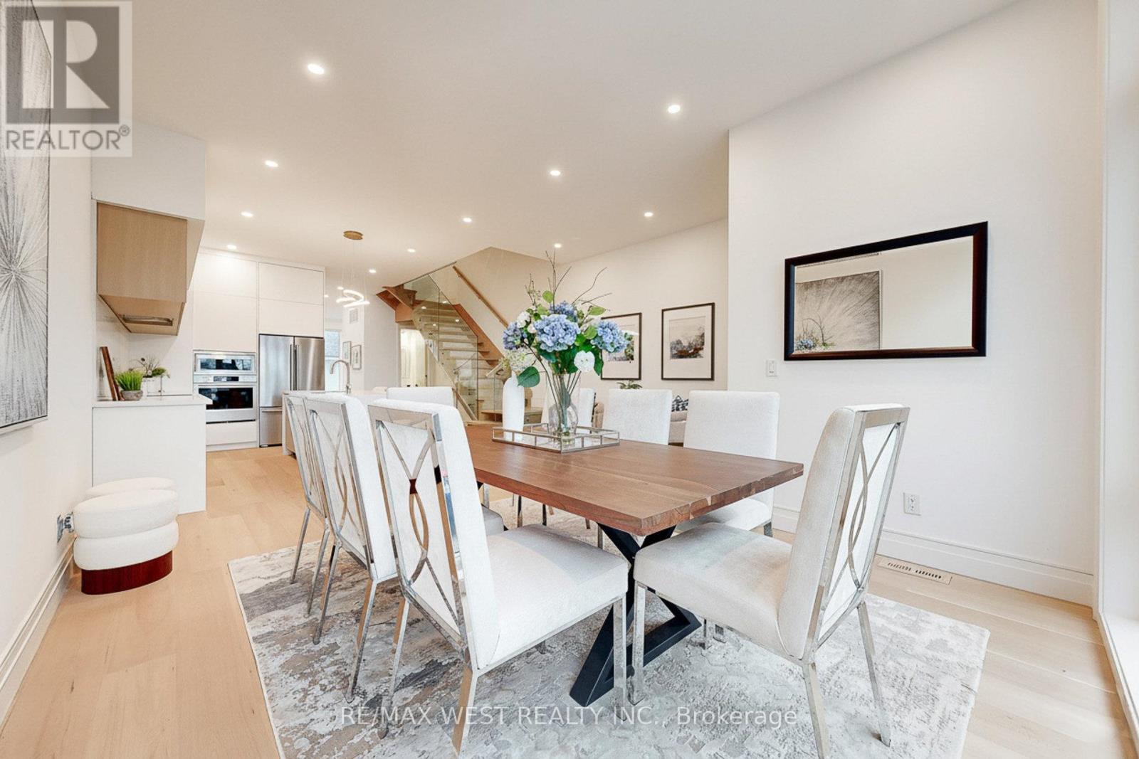4 - 2639 R Dundas Street W, Toronto, ON - Indoor Photo Showing Dining Room