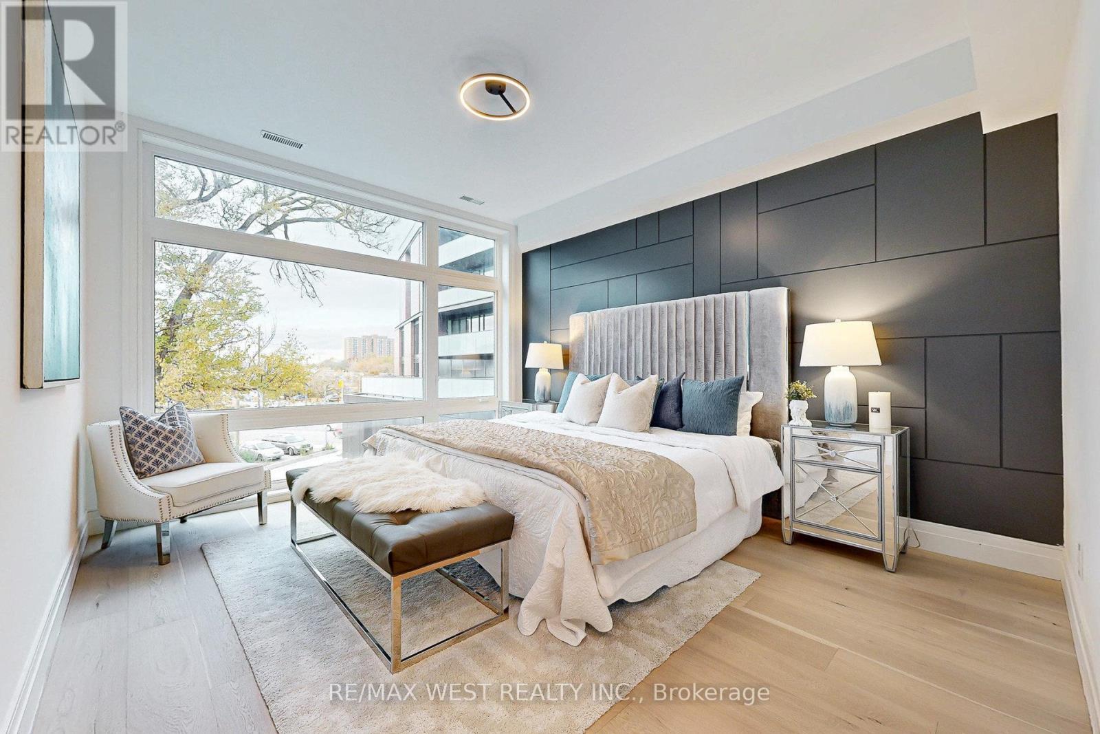 4 - 2639 R Dundas Street W, Toronto, ON - Indoor Photo Showing Bedroom