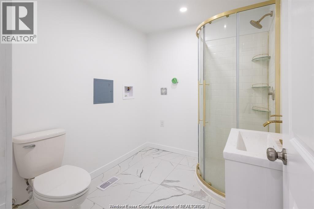 1219-1225 College Avenue Unit# Upper, Windsor, ON - Indoor Photo Showing Bathroom