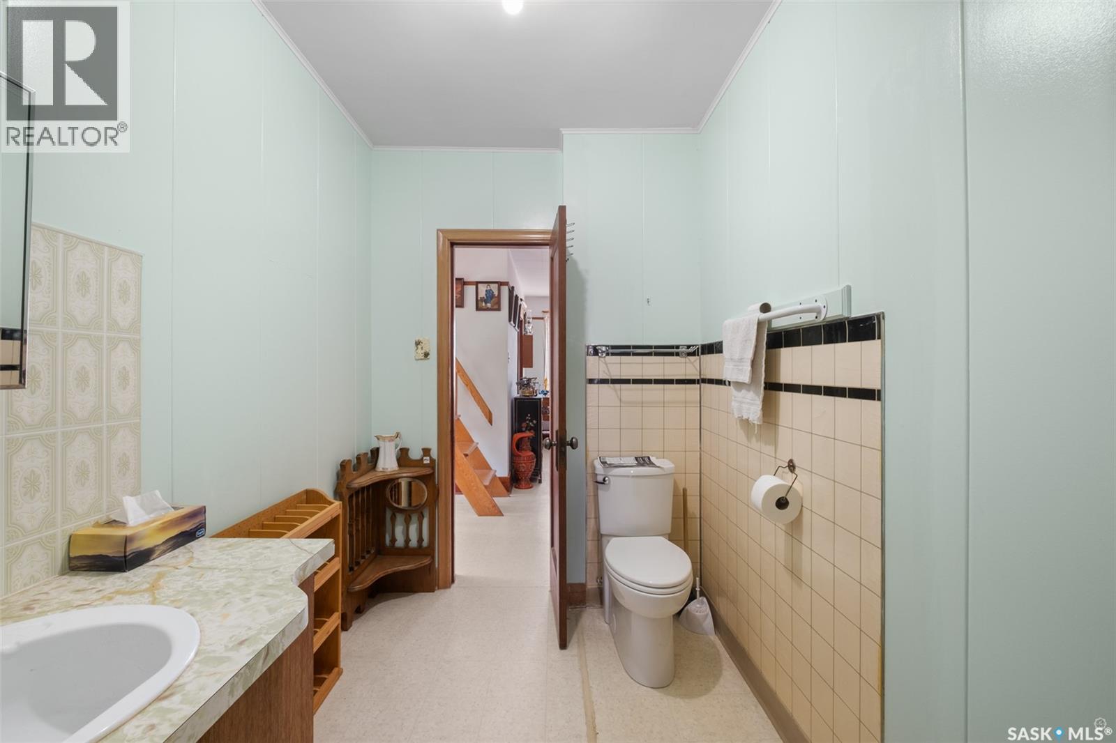 609 Main Street, St. Louis Rm No. 431, SK - Indoor Photo Showing Bathroom