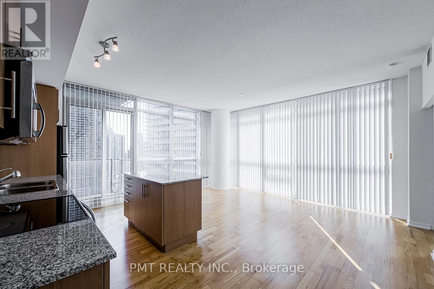 1707 - 55 Bremner Boulevard, Toronto, ON - Indoor