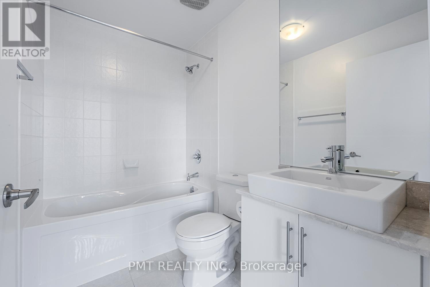 1707 - 55 Bremner Boulevard, Toronto, ON - Indoor Photo Showing Bathroom