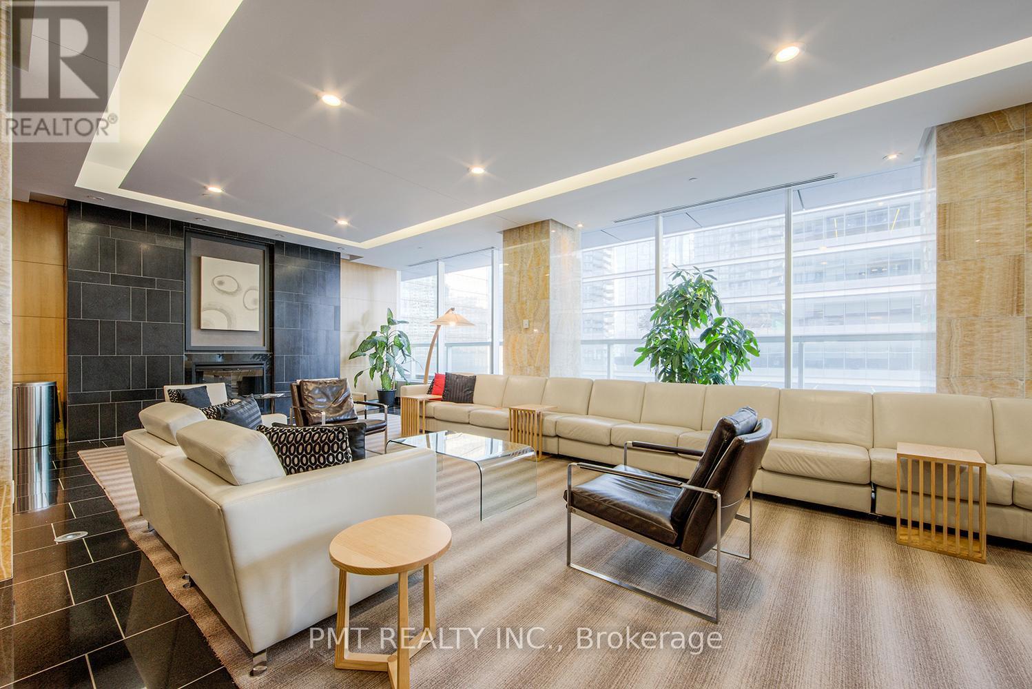 1707 - 55 Bremner Boulevard, Toronto, ON - Indoor